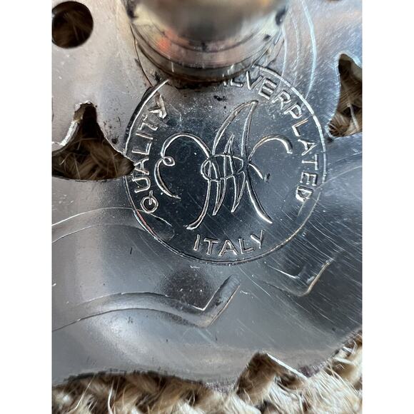 Vintage SILVERPLATE from Italy- Scalloped Edge Kitchen TRIVET - Picture 3 of 9